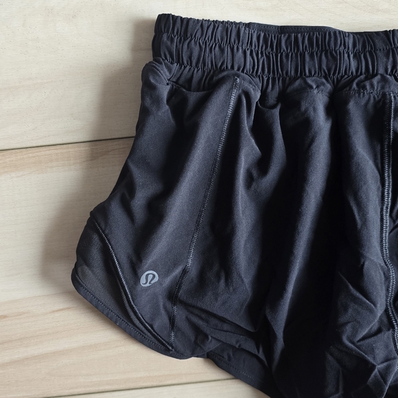 Hotty Hot Low-Rise Lined Short 4" - Picture 9 of 12